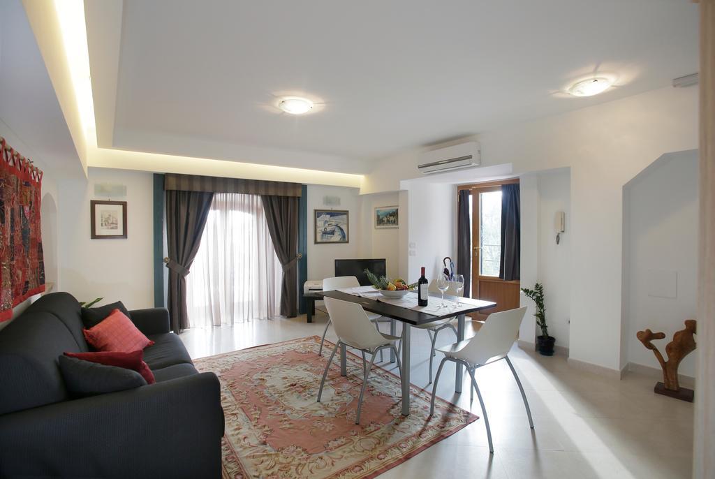 Casa Costa Apartment Taormina Room photo